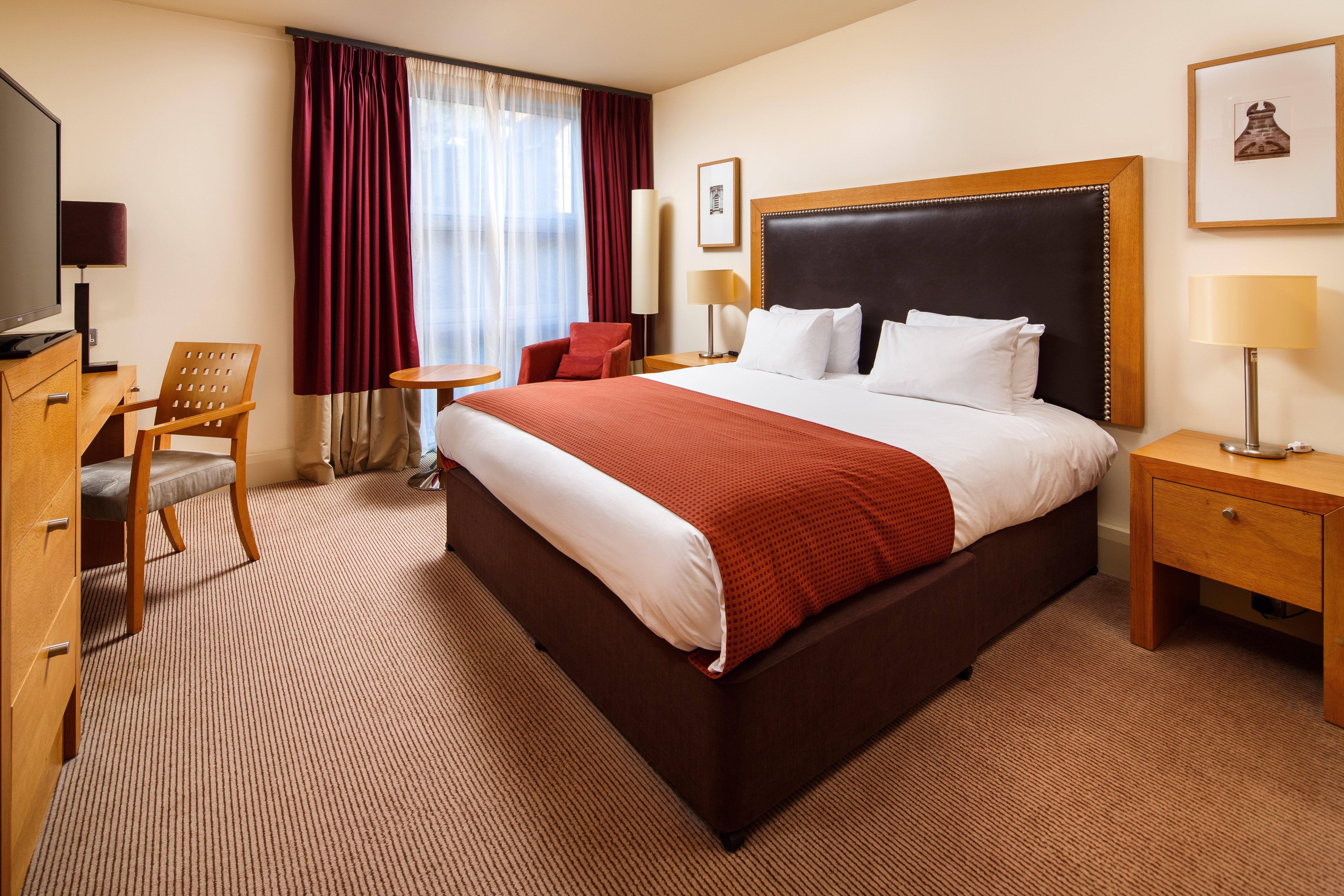 Holiday Inn Dumfries By Ihg Екстер'єр фото