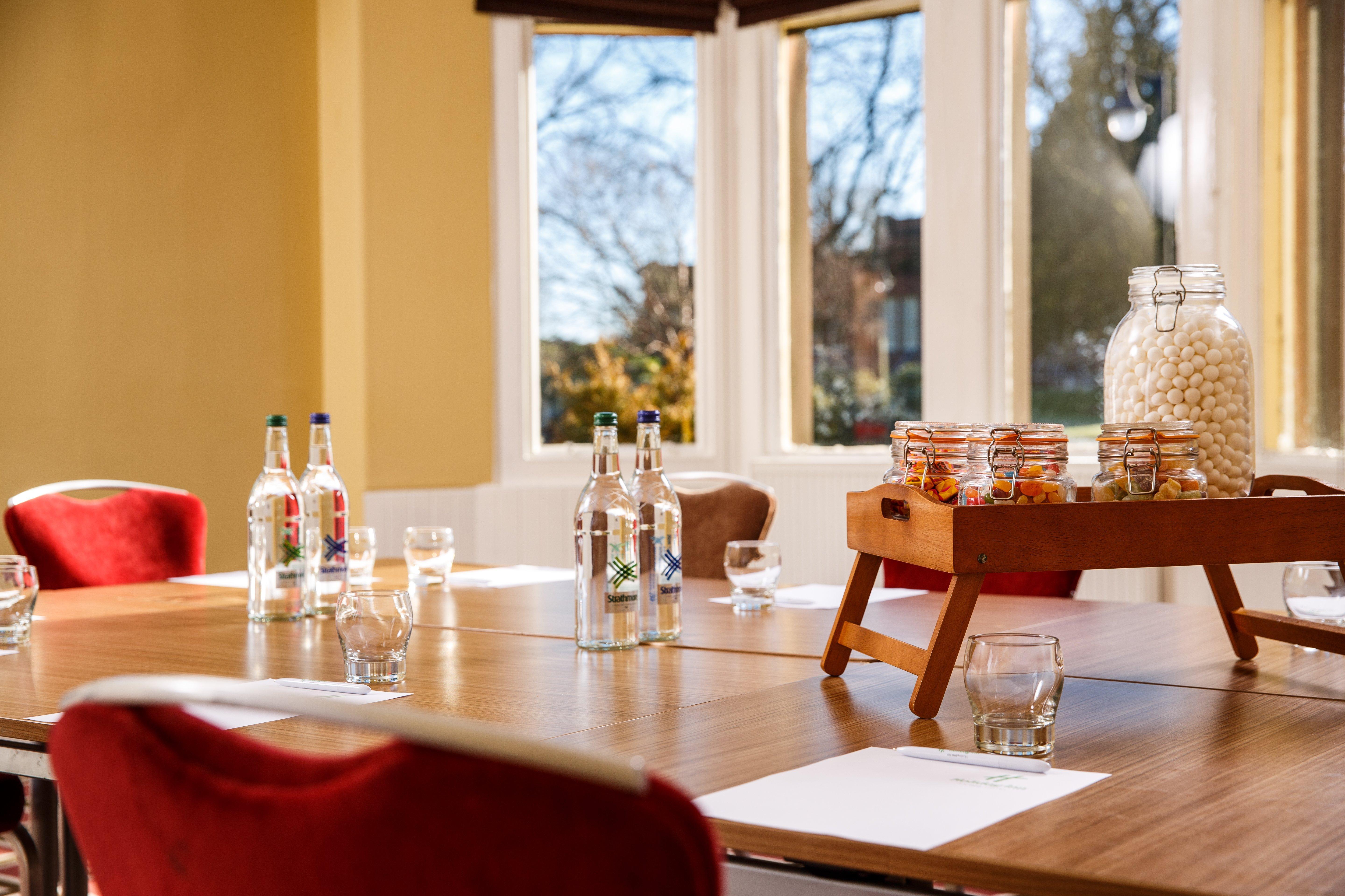 Holiday Inn Dumfries By Ihg Екстер'єр фото